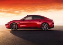 雷军：3月4日起 小米新一代SU7实车陆续进店