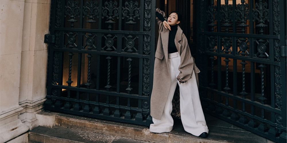 春日花语：赏花时节的时尚穿搭秘籍