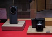 小米17 Ultra徕卡版正式入驻徕卡旗舰店：跟徕卡相机当同桌