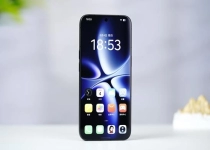 息屏也能跑AI！京东方独供努比亚NaviX Ultra屏幕：续航暴增30%