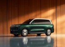 纯电500km 全球增程车型第一！零跑家族最大SUV D19发布