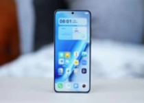 你的手机屏幕多大？近6成安卓手机已经超过6.7英寸