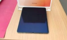 全球最平折叠屏 苹果都在抄！最强折叠真机：有折痕算我输