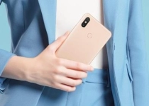 小米重回巨屏阵营！REDMI 7英寸旗舰年底见：梦回小米Max