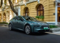 华为电机+鸿蒙座舱+小米生态！广汽丰田铂智7官宣3月上市